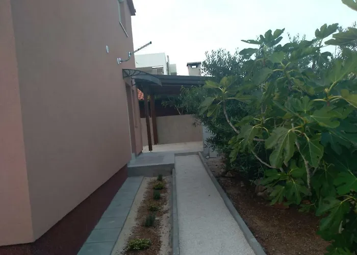 Apartamento Tomek Vir