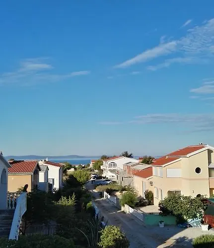 Апартаменты Tomek Вир